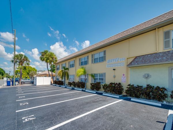 Charming 2 Bedroom Vacation Condo in St. Pete Beach