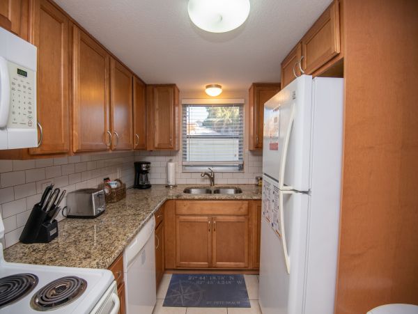 Charming 2 Bedroom Vacation Condo in St. Pete Beach