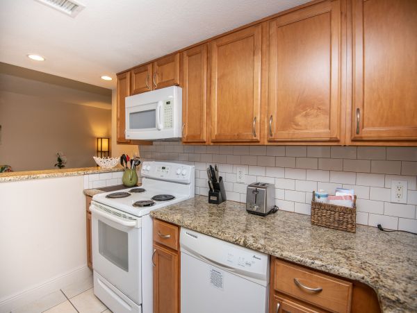 Charming 2 Bedroom Vacation Condo in St. Pete Beach
