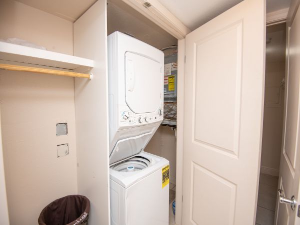 Charming 2 Bedroom Vacation Condo in St. Pete Beach