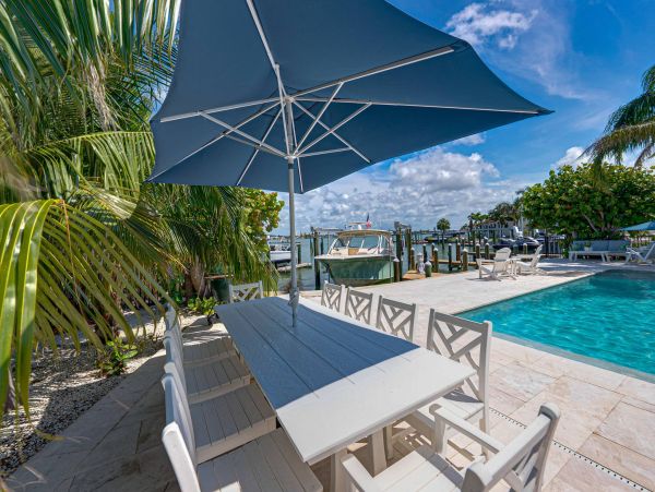 St. Pete Beach Waterfront Vacation Rental | Florida Gulf Coast Luxury Pool Home
