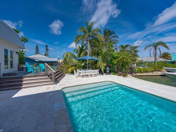 St. Pete Beach Waterfront Vacation Rental | Florida Gulf Coast Luxury Pool Home