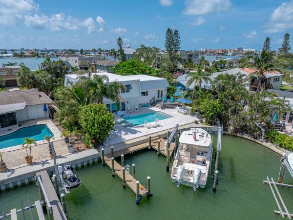 St. Pete Beach Waterfront Vacation Rental | Florida Gulf Coast Luxury Pool Home