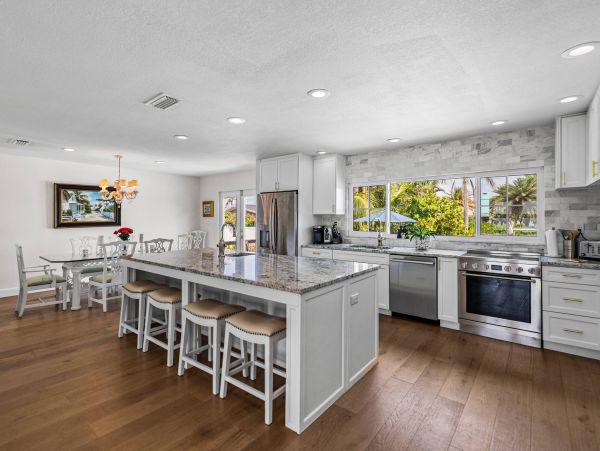 St. Pete Beach Waterfront Vacation Rental | Florida Gulf Coast Luxury Pool Home