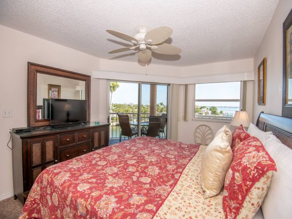St. Pete Waterview condo