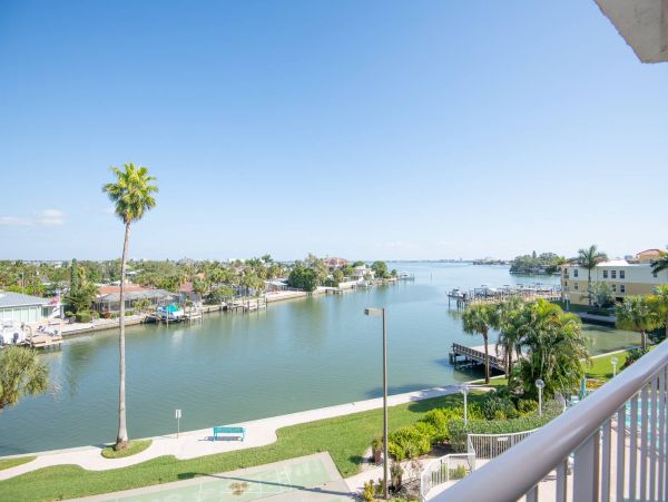 St. Pete Waterview condo