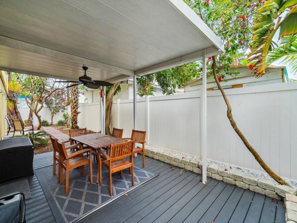 Lovely St. Pete Beach 3 Bedroom Vacation Condo