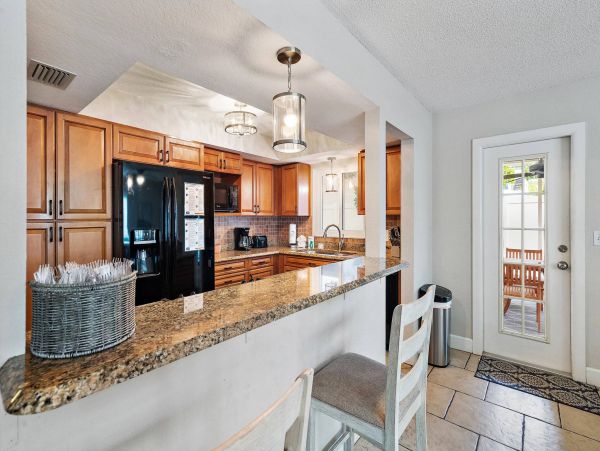 Lovely St. Pete Beach 3 Bedroom Vacation Condo