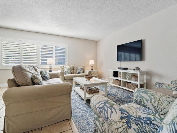 Lovely St. Pete Beach 3 Bedroom Vacation Condo
