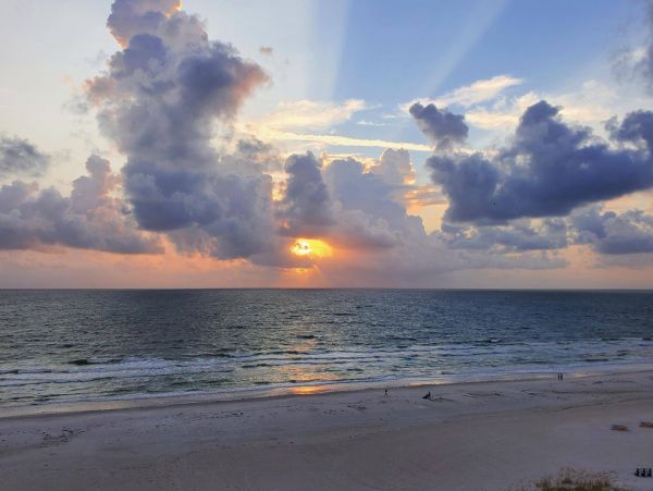 Lovely St. Pete Beach 3 Bedroom Vacation Condo