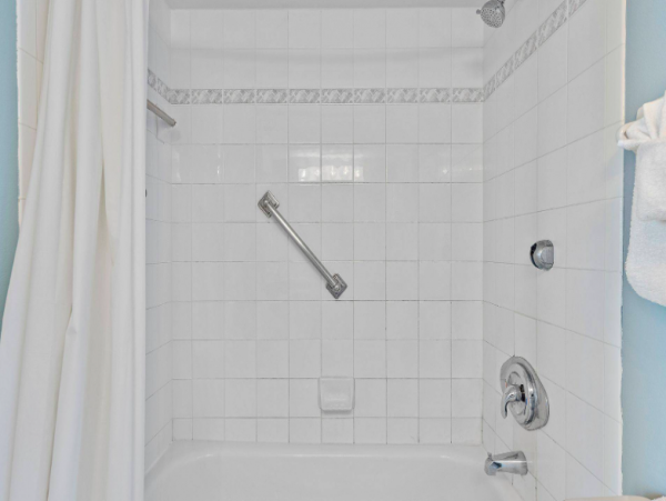 2 Bedroom Condo in St. Pete with water views