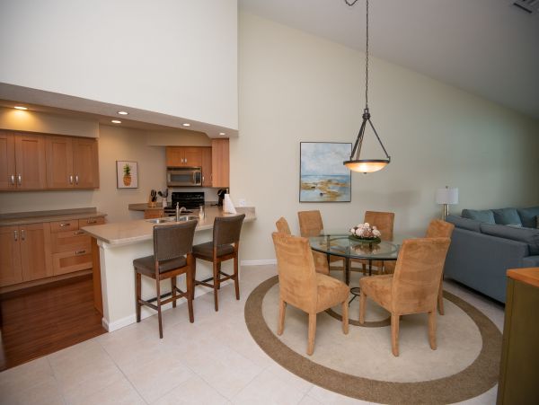 Lovely 2 Bedroom Vacation Condo with Great Amenities