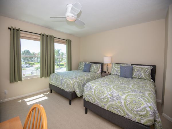 Lovely 2 Bedroom Vacation Condo with Great Amenities