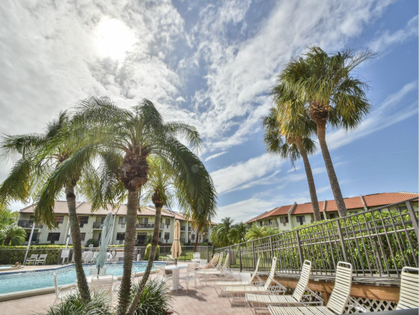 Exceptional Amenities Great Vacation Residence