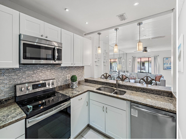 Exceptional Amenities Great Vacation Residence