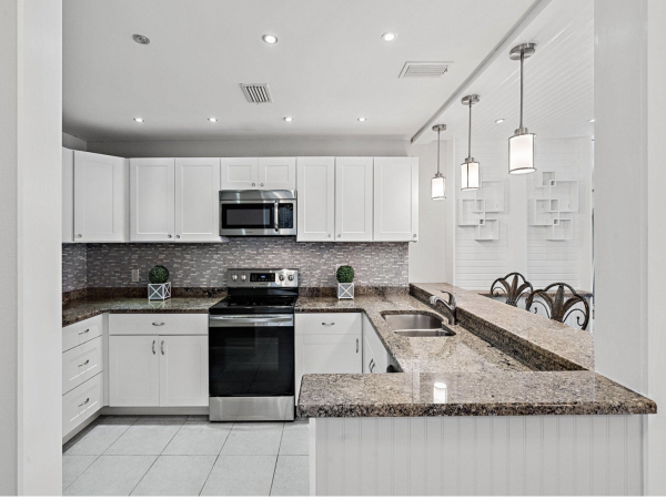 Exceptional Amenities Great Vacation Residence