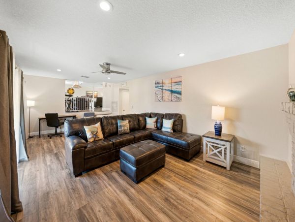4 Bedroom Vacation Home in Seminole with Private Heated Pool