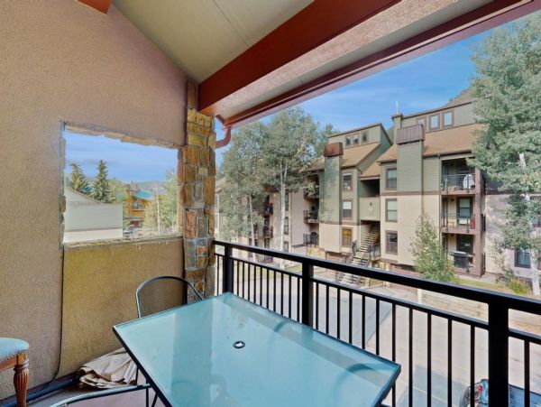 Vail Two-Story Vacation Condo with Great Location