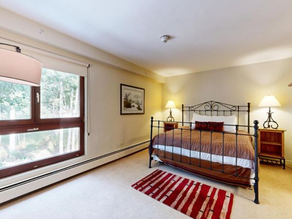 Vail Two-Story Vacation Condo with Great Location