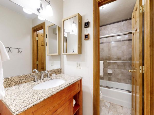 Vail Two-Story Vacation Condo with Great Location