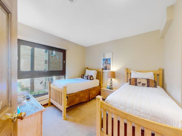 Vail Two-Story Vacation Condo with Great Location
