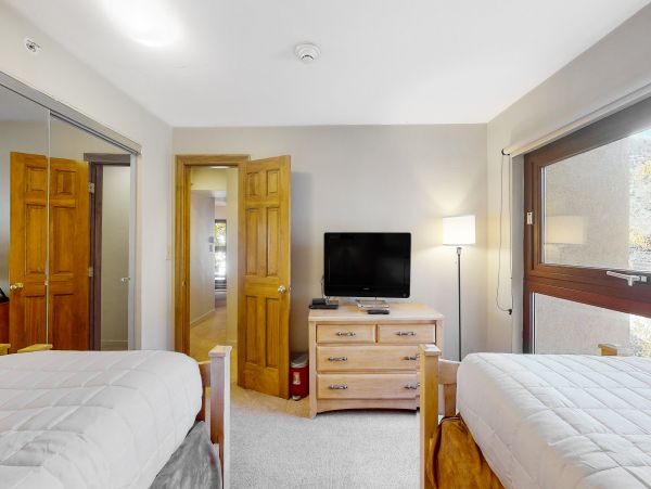 Vail Two-Story Vacation Condo with Great Location