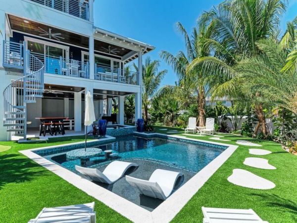 Luxurious Anna Maria Vacation Home with Bay Views, Pool & SPA