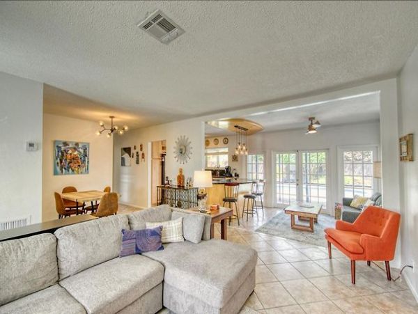 Oakland Park Vacation Home Three Bedroom