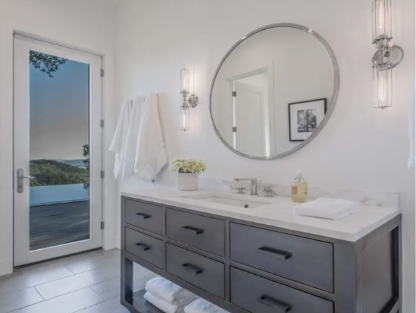 Luxury Sonoma Vacation Home with Infinity Pool Sleeps 10