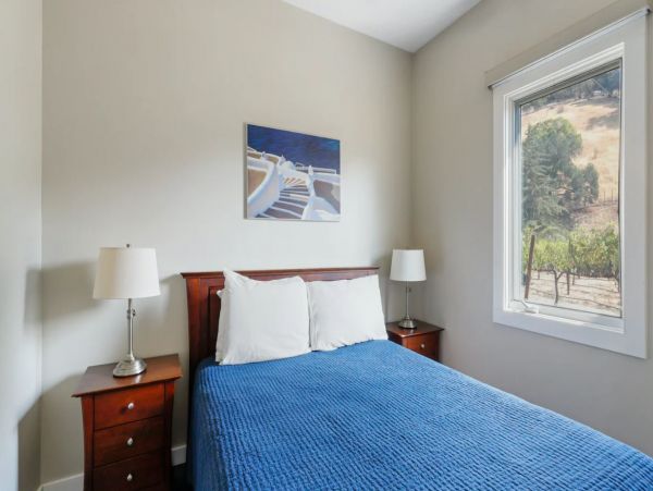 Luxury Napa Valley Vacation Estate with Pool and SPA Sleeps 24