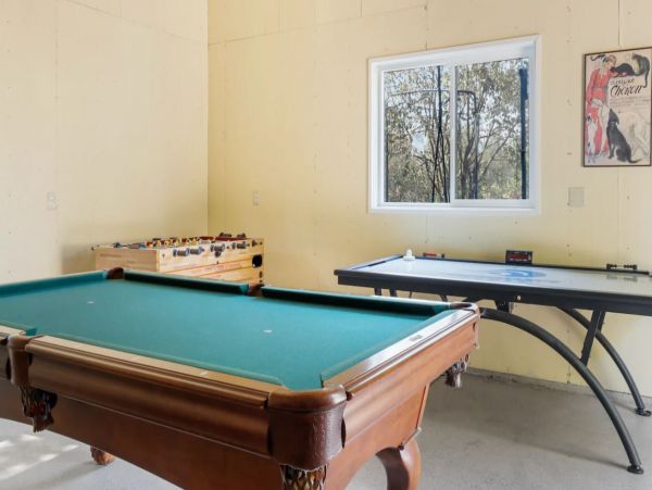 Luxury Napa Valley Vacation Estate with Pool and SPA Sleeps 24
