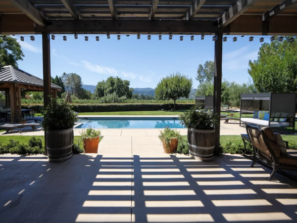 Luxury Napa Valley Vacation Estate with Pool and SPA Sleeps 24