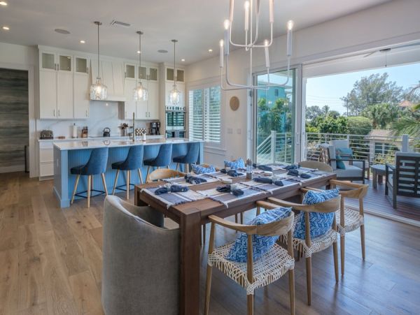 Anna Maria Island Bonus Room Home Heated Pool & Spa