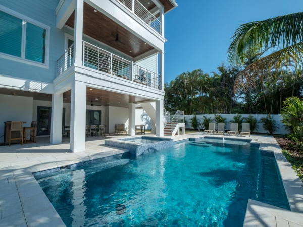 Anna Maria Island Bonus Room Home Heated Pool & Spa