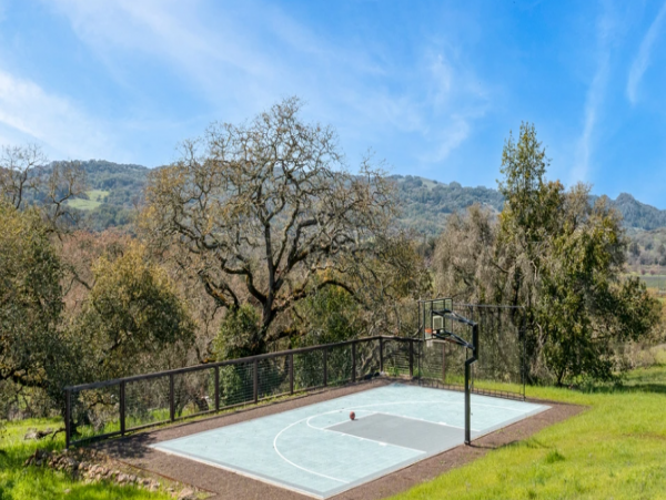 Unique 5 Bedroom Home with Private Pool in Santa Rosa