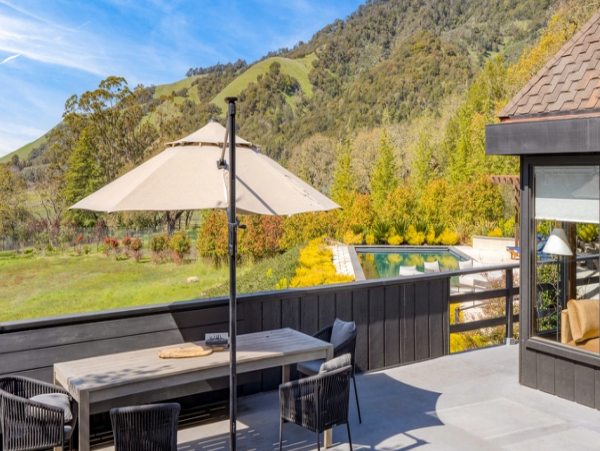 Unique 5 Bedroom Home with Private Pool in Santa Rosa