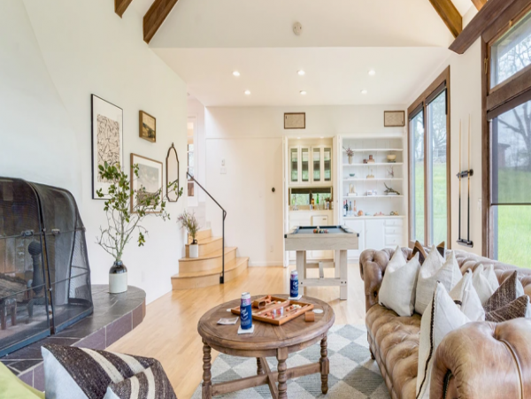 Unique 5 Bedroom Home with Private Pool in Santa Rosa