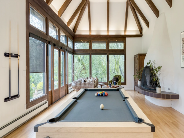 Unique 5 Bedroom Home with Private Pool in Santa Rosa