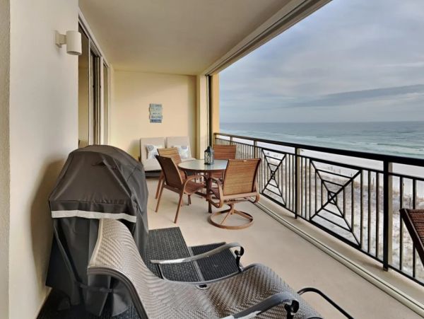 Fort Walton Beach Vacation Rental - Gulf Front Condo with Balcony & Pool