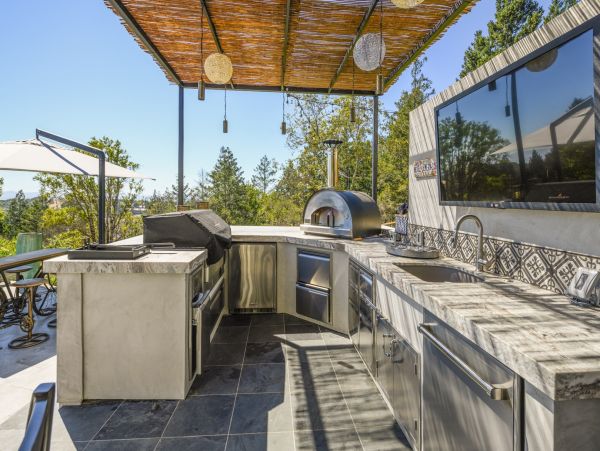 Five Bedroom Posh Vacation Home with Private Pool in Santa Rosa