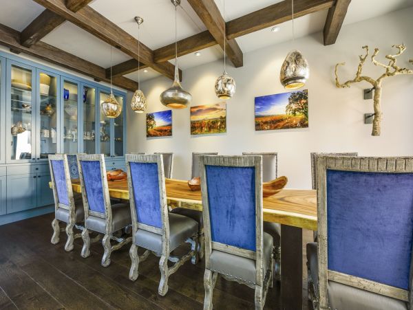 Five Bedroom Posh Vacation Home with Private Pool in Santa Rosa