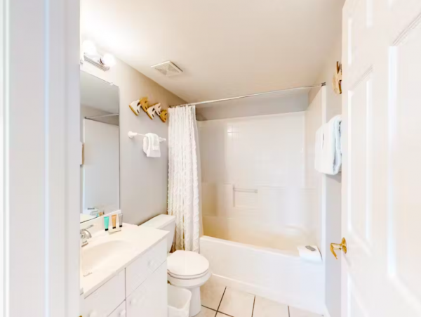 2 Bedroom Condo with Balcony & Partial Gulf View