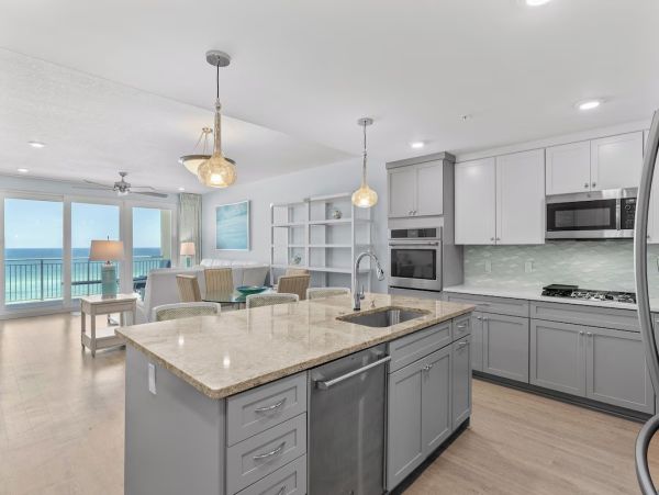 Oceanfront 4 Bedrooms Okaloosa Island Condo