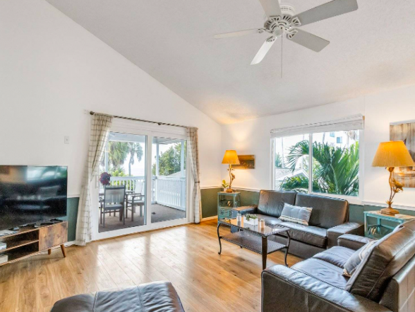 Beachfront Bungalow triplex sleeps 14