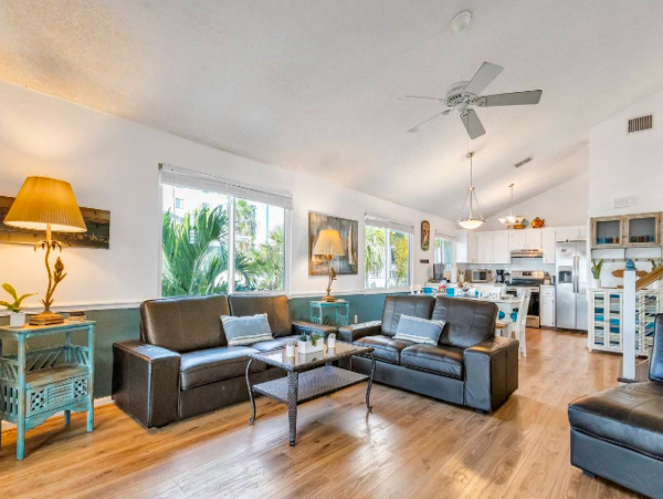 Beachfront Bungalow triplex sleeps 14