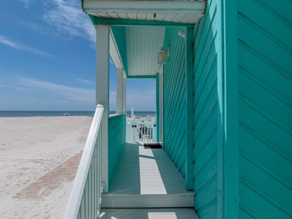 Five Bedroom Beachfront Luxury in Redington Shores