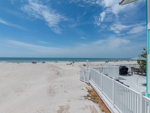 Five Bedroom Beachfront Luxury in Redington Shores