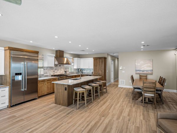Five Bedroom Beachfront Luxury in Redington Shores