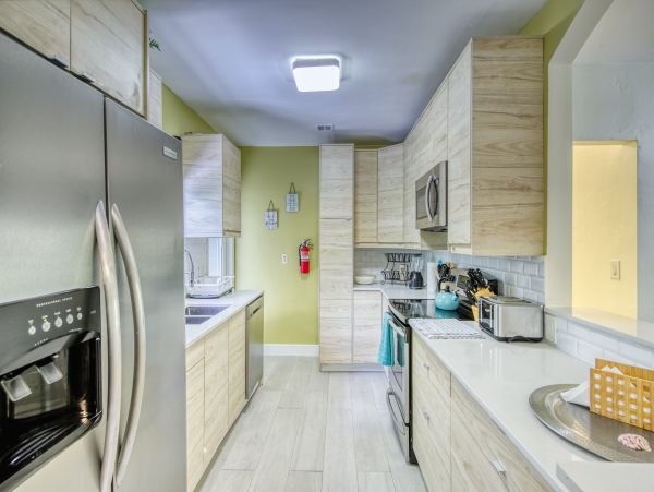 Sunny Florida Home Great Location Close to All the Attractions!!
