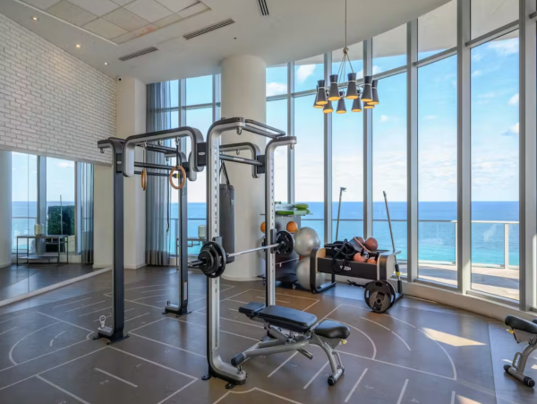 Stunning Ocean Views Apartment